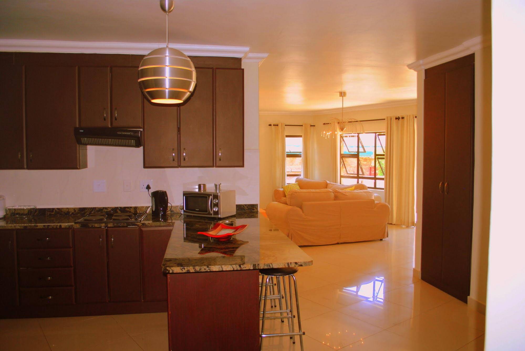 Palm Valley Inn