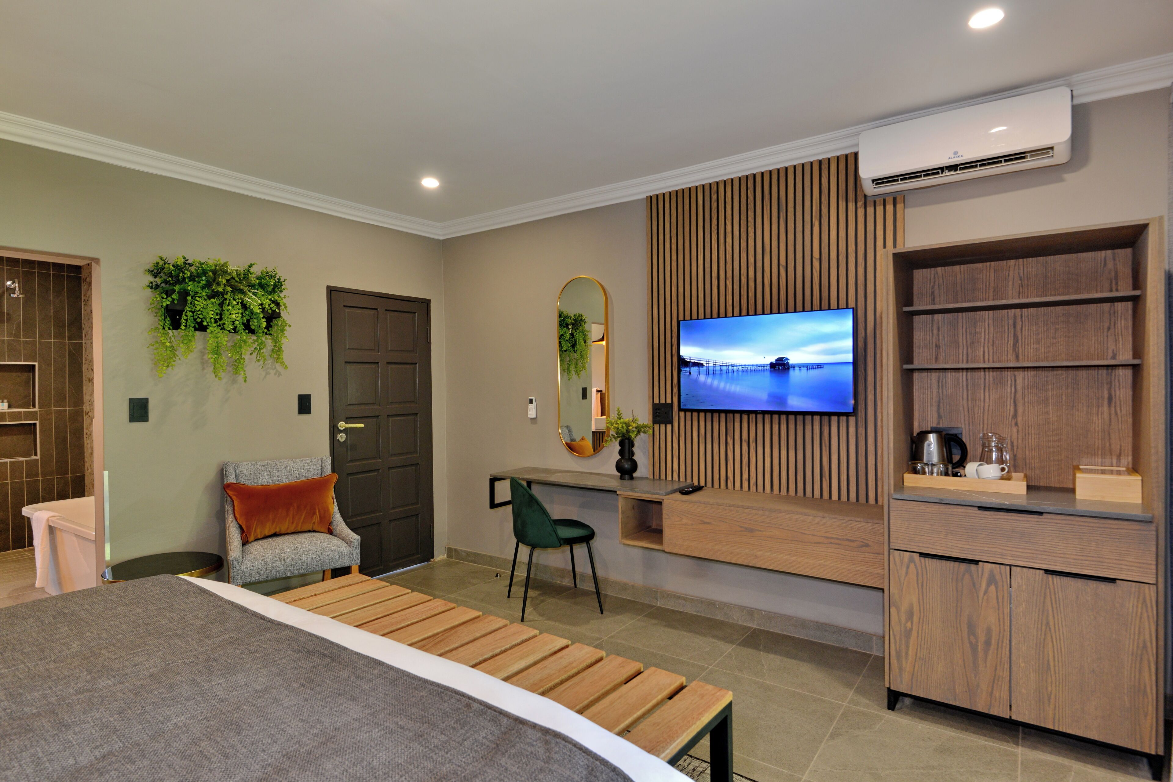 Seasons Golf, Leisure & Spa
