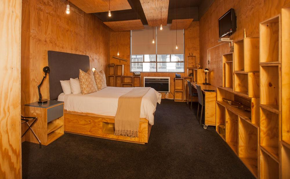 12 Decades Hotel