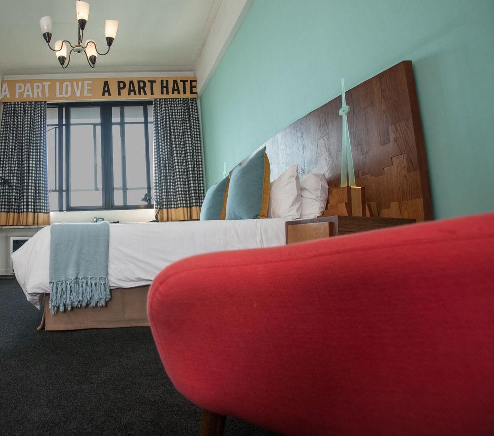 12 Decades Hotel