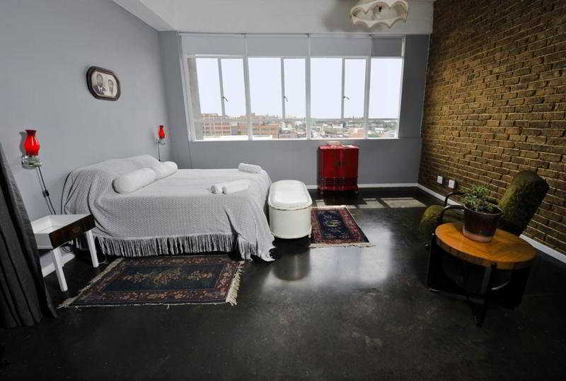 12 Decades Hotel