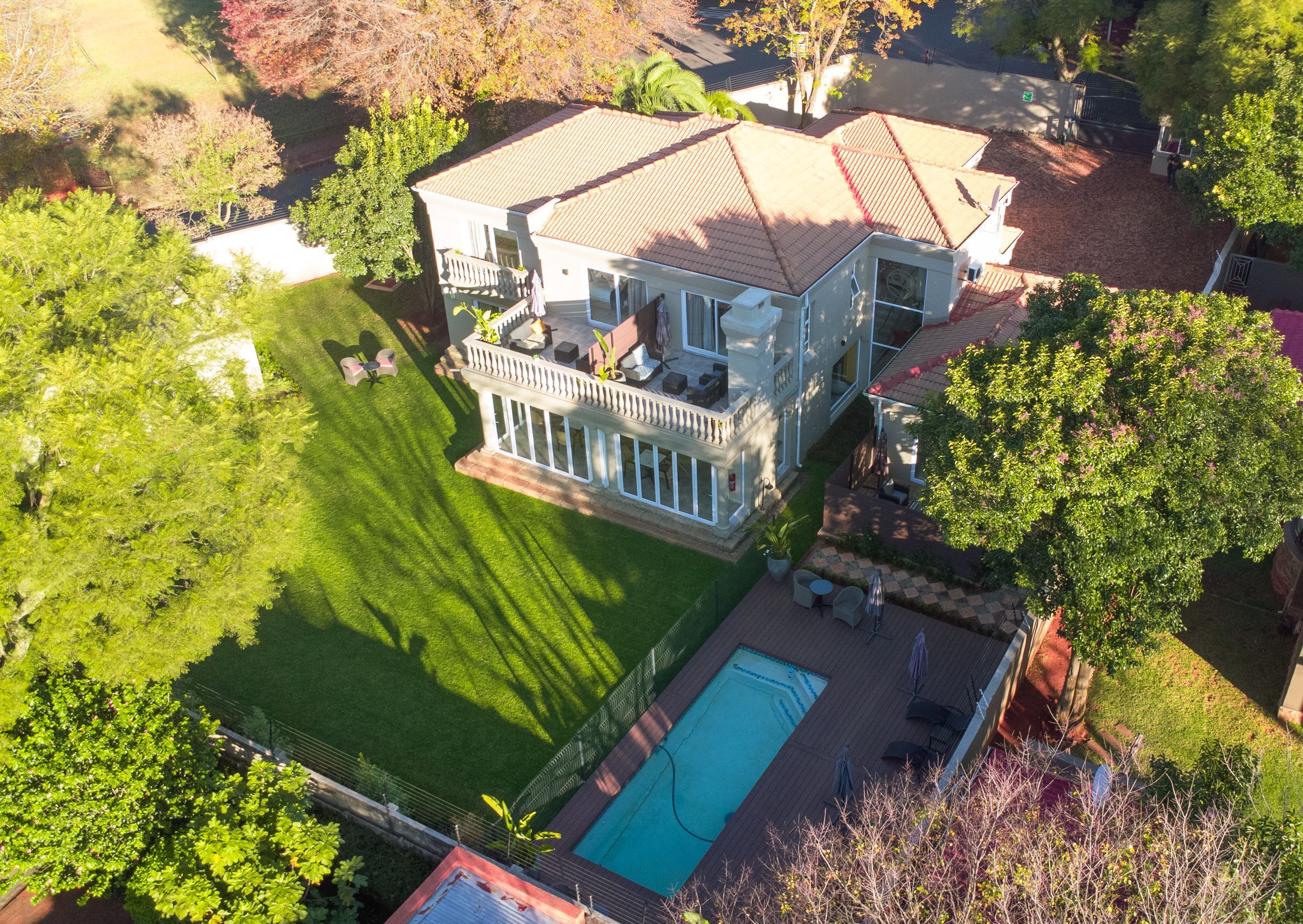1945 On Kloof Guesthouse