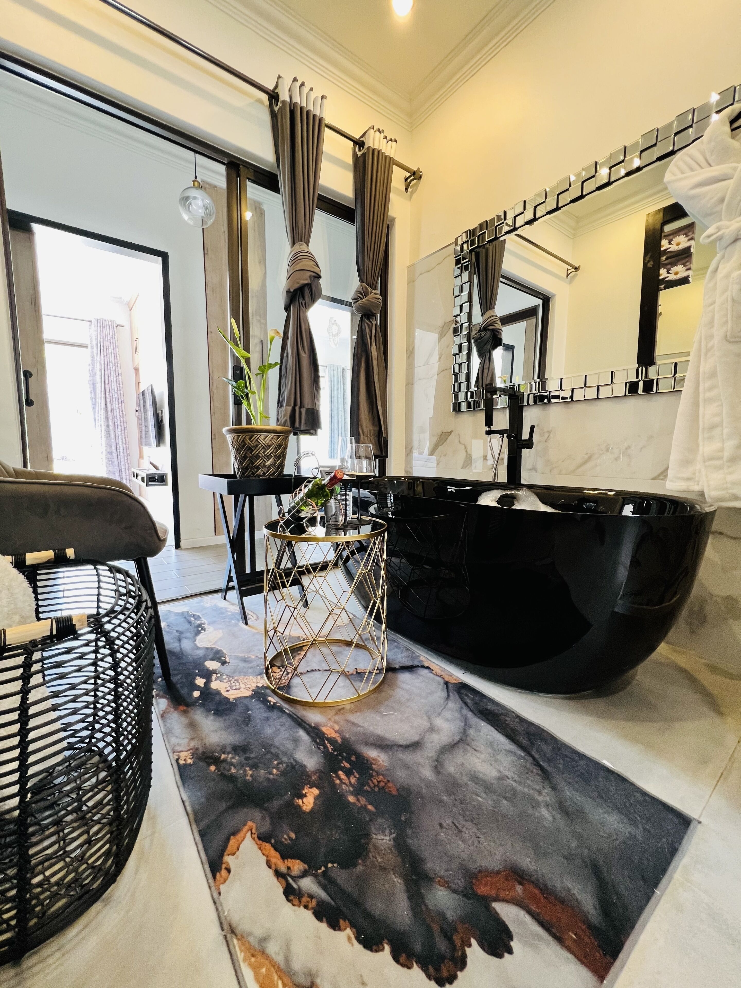 24 On Basil Boutique Aparthotel