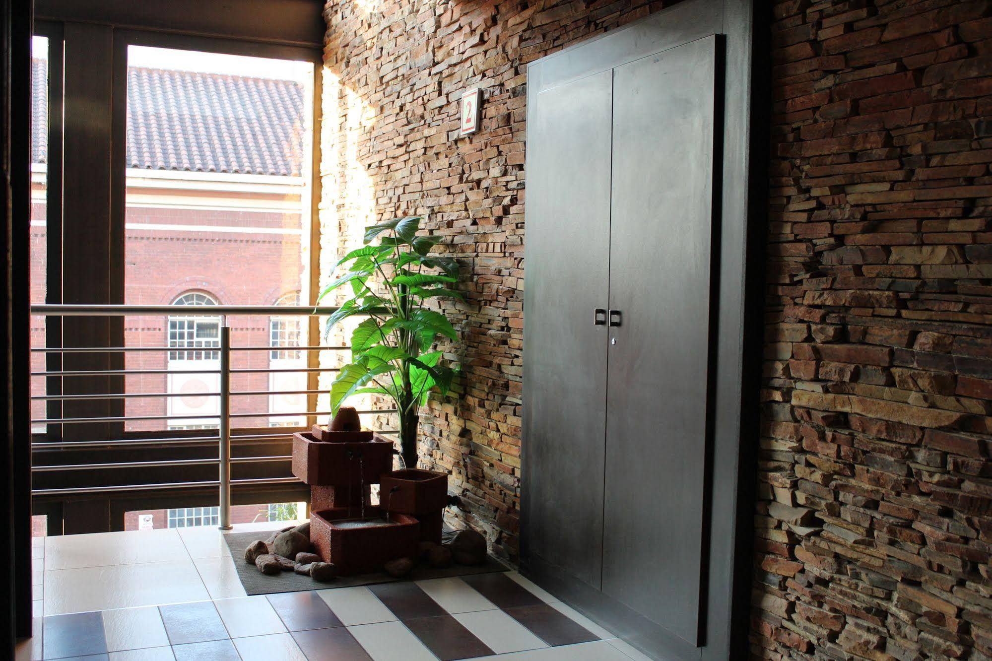 Alcazaba Lodges