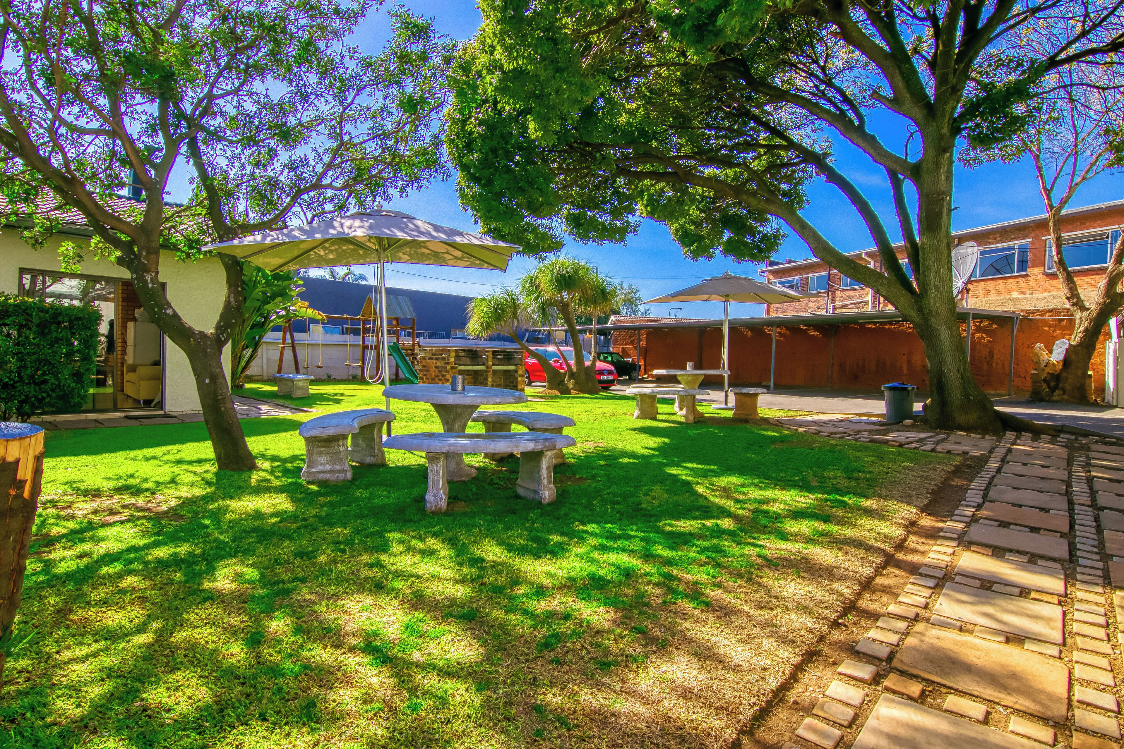 BM Gardens Apartment Hotel