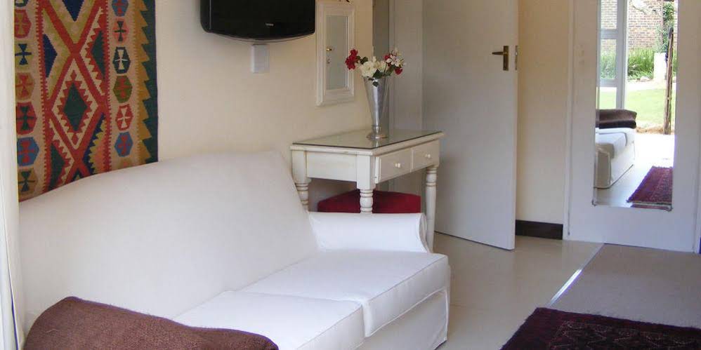 Buckingham Guesthouse and Apartments