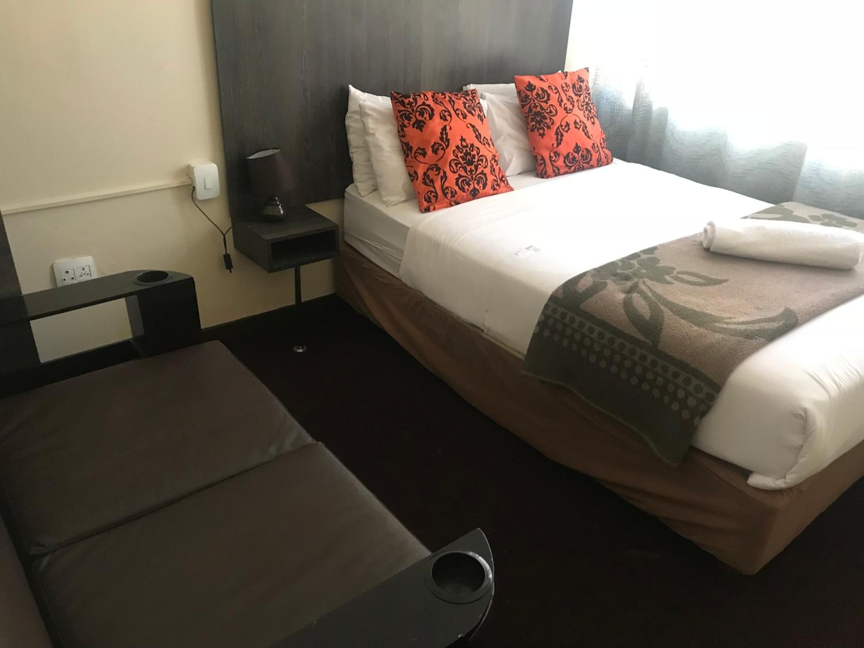 Businessburg Hotel