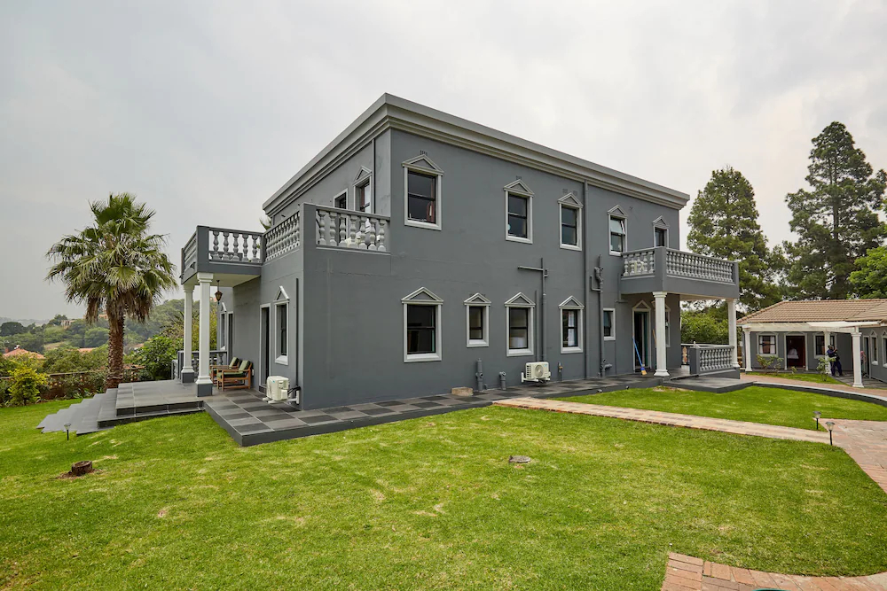 Daze House