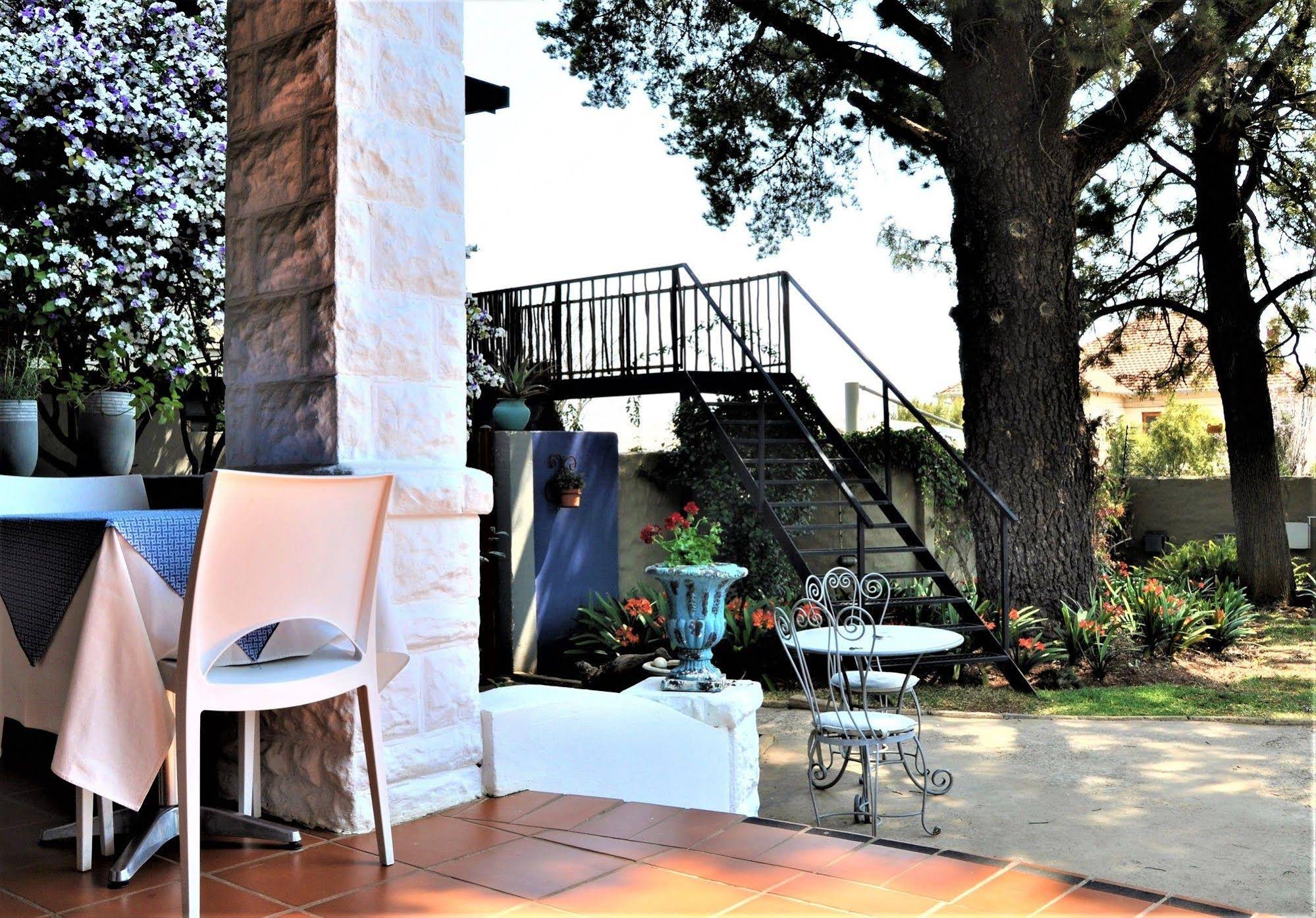 Ginnegaap Guesthouse