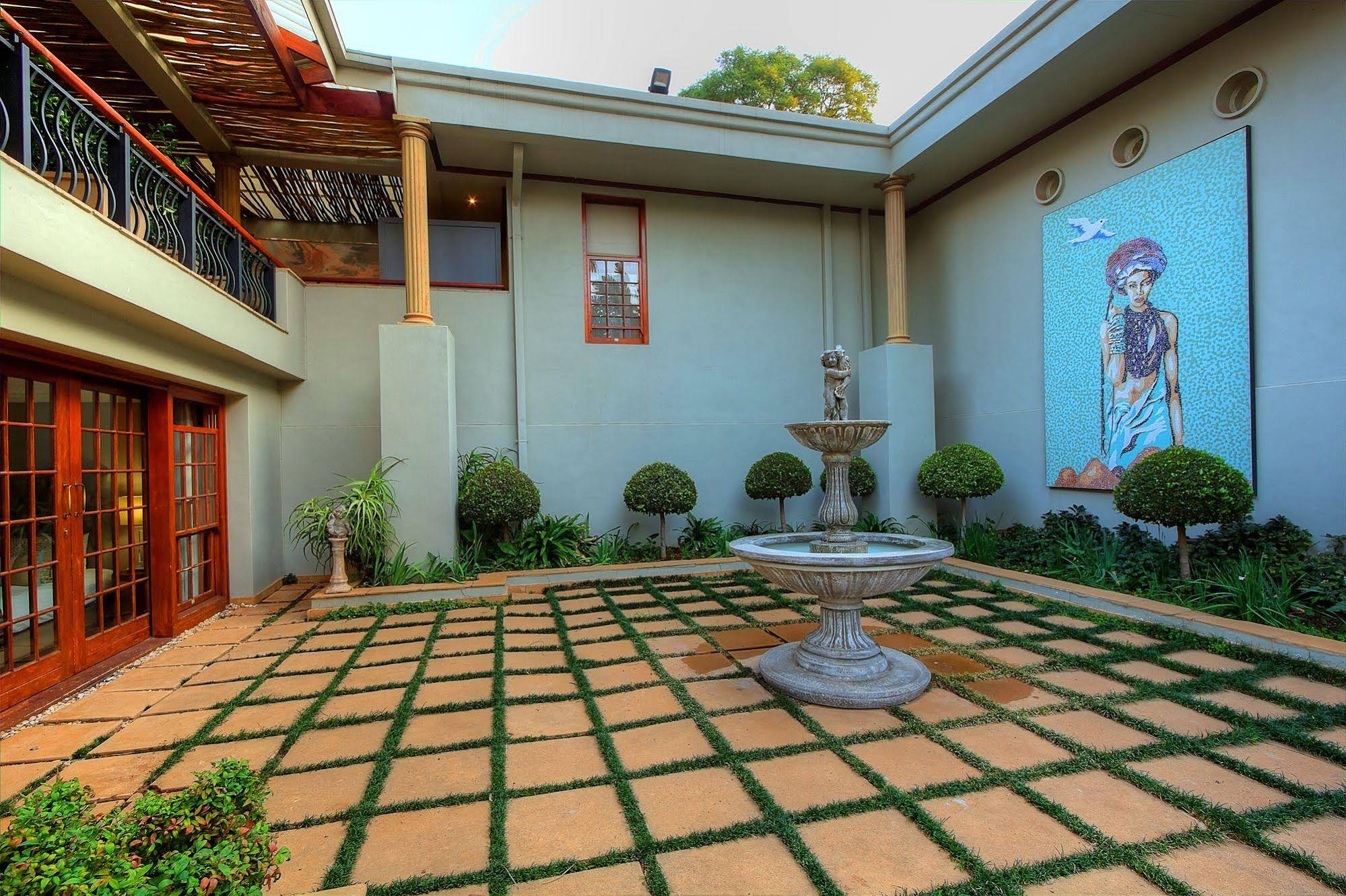 House Higgo Boutique House