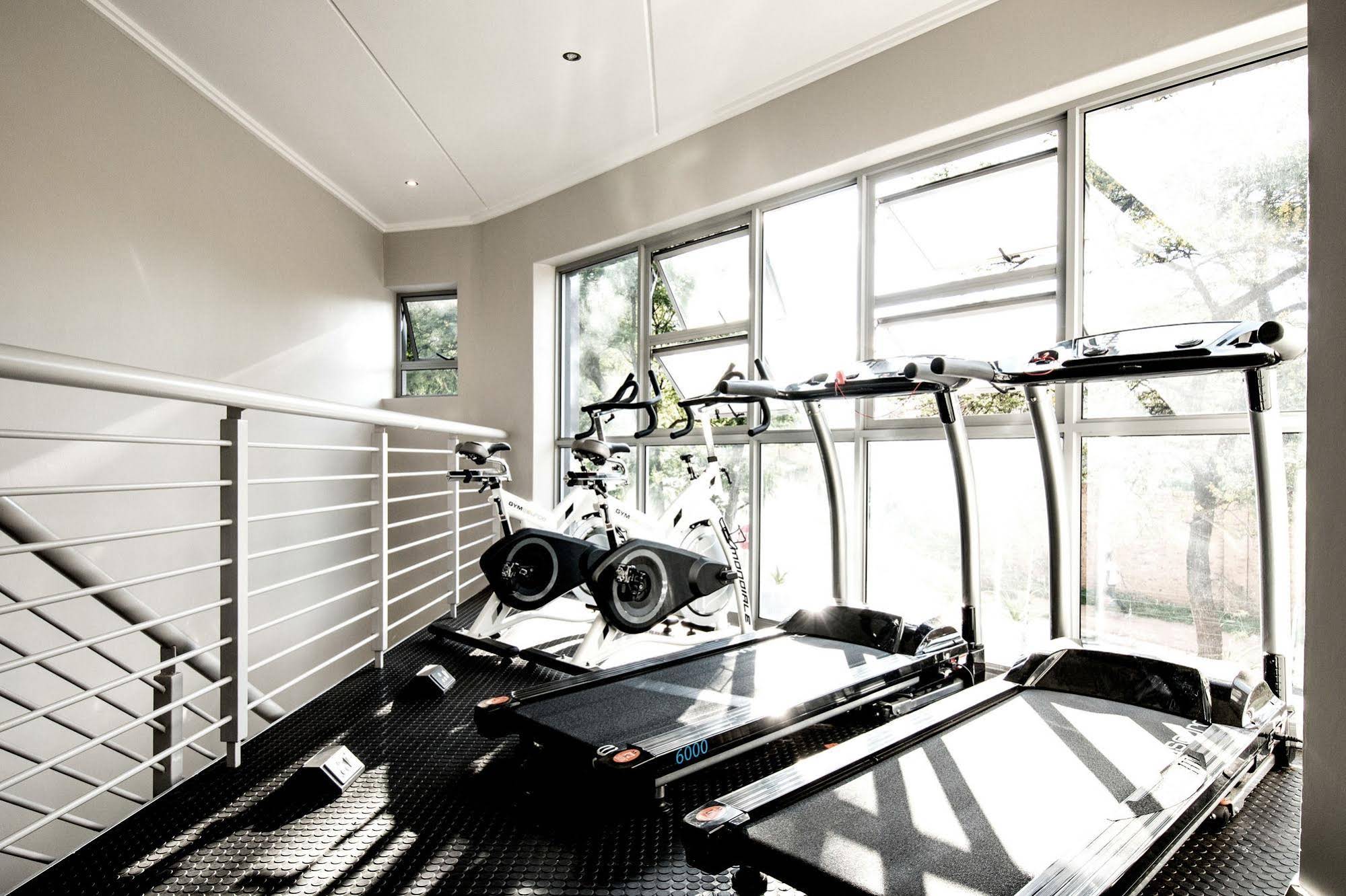 Insignia Luxury Apartments