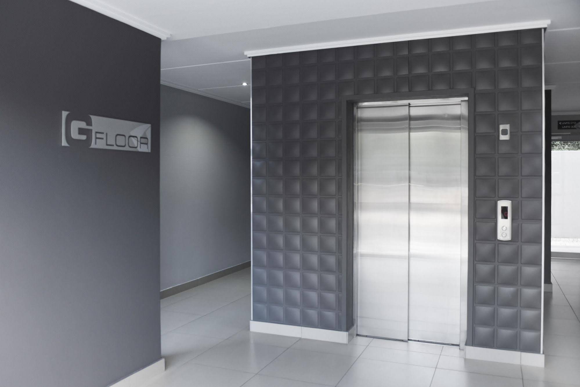 Insignia Luxury Apartments