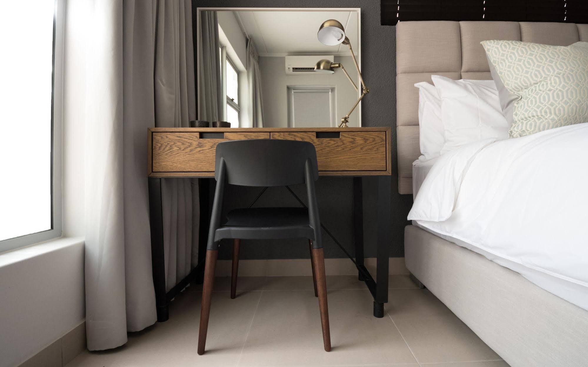 Insignia Luxury Apartments