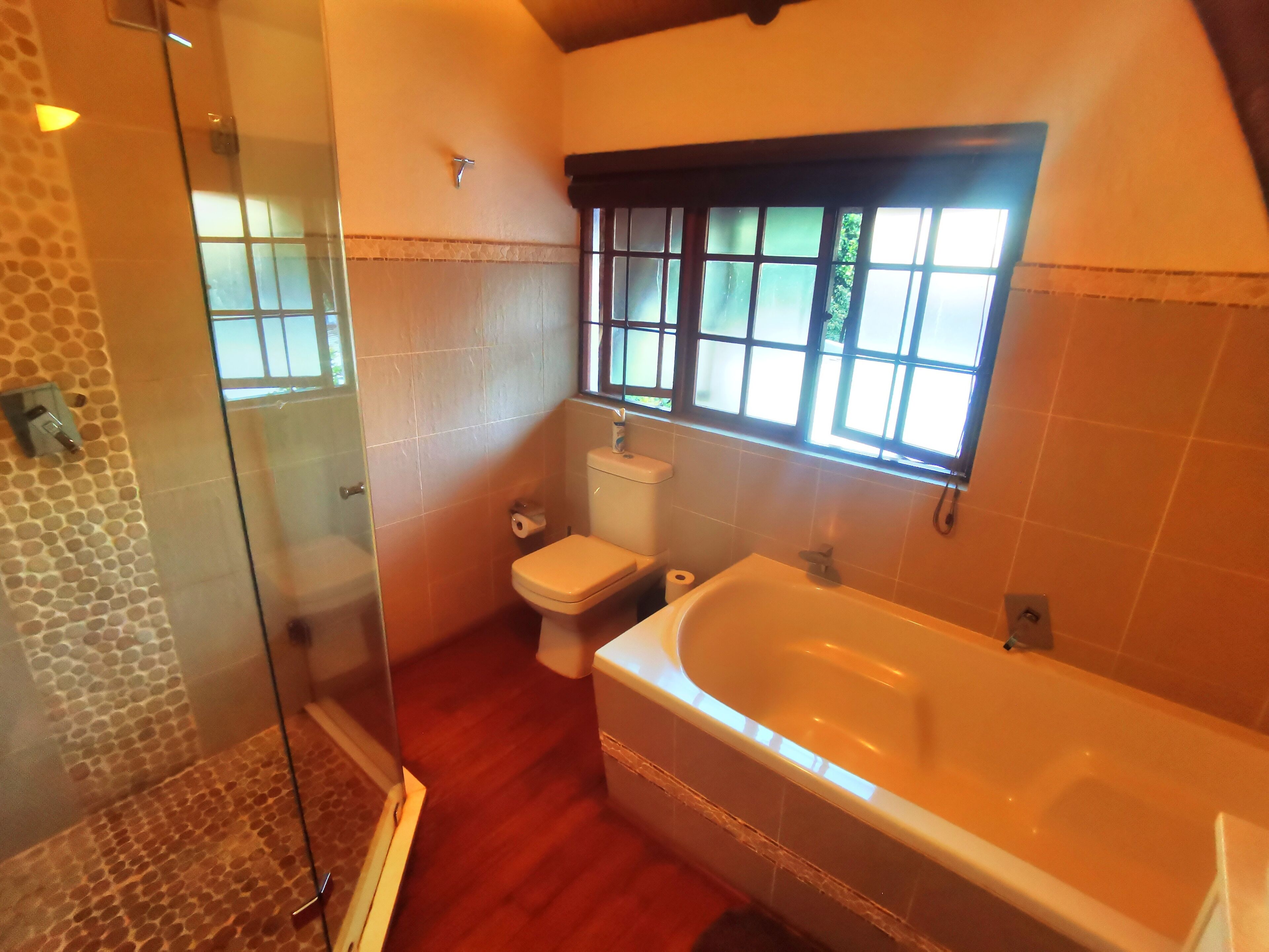 Libra Lodge