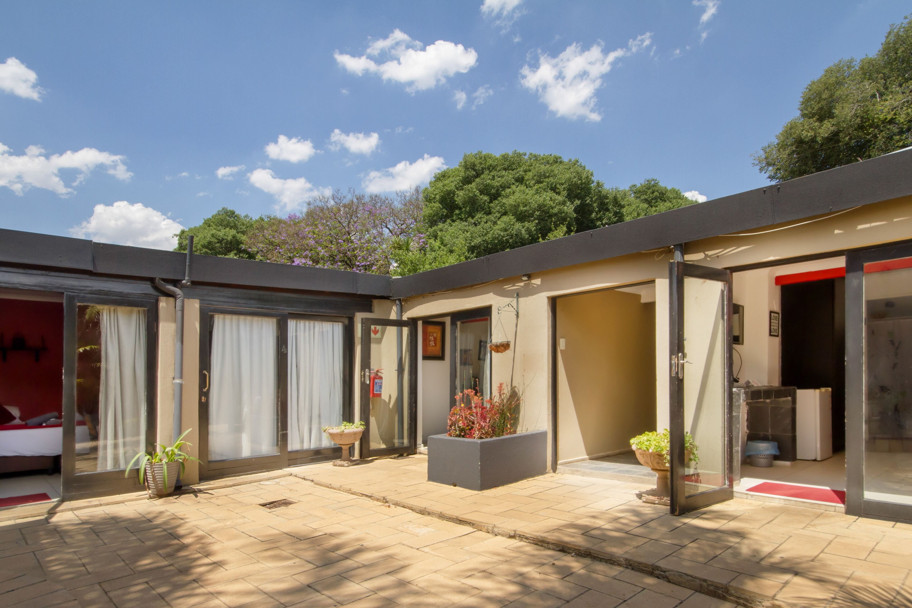 Linden Guest House