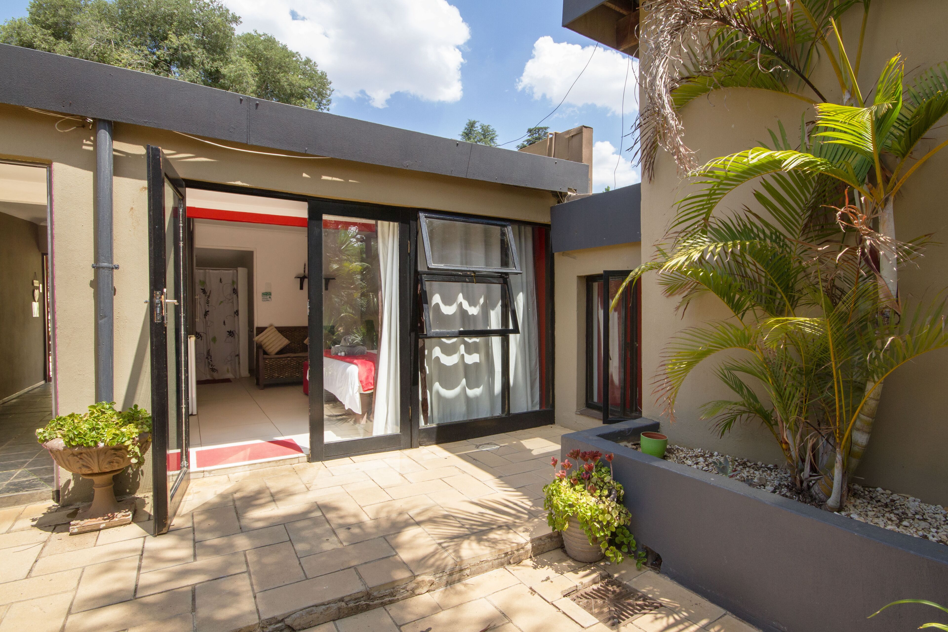 Linden Guest House