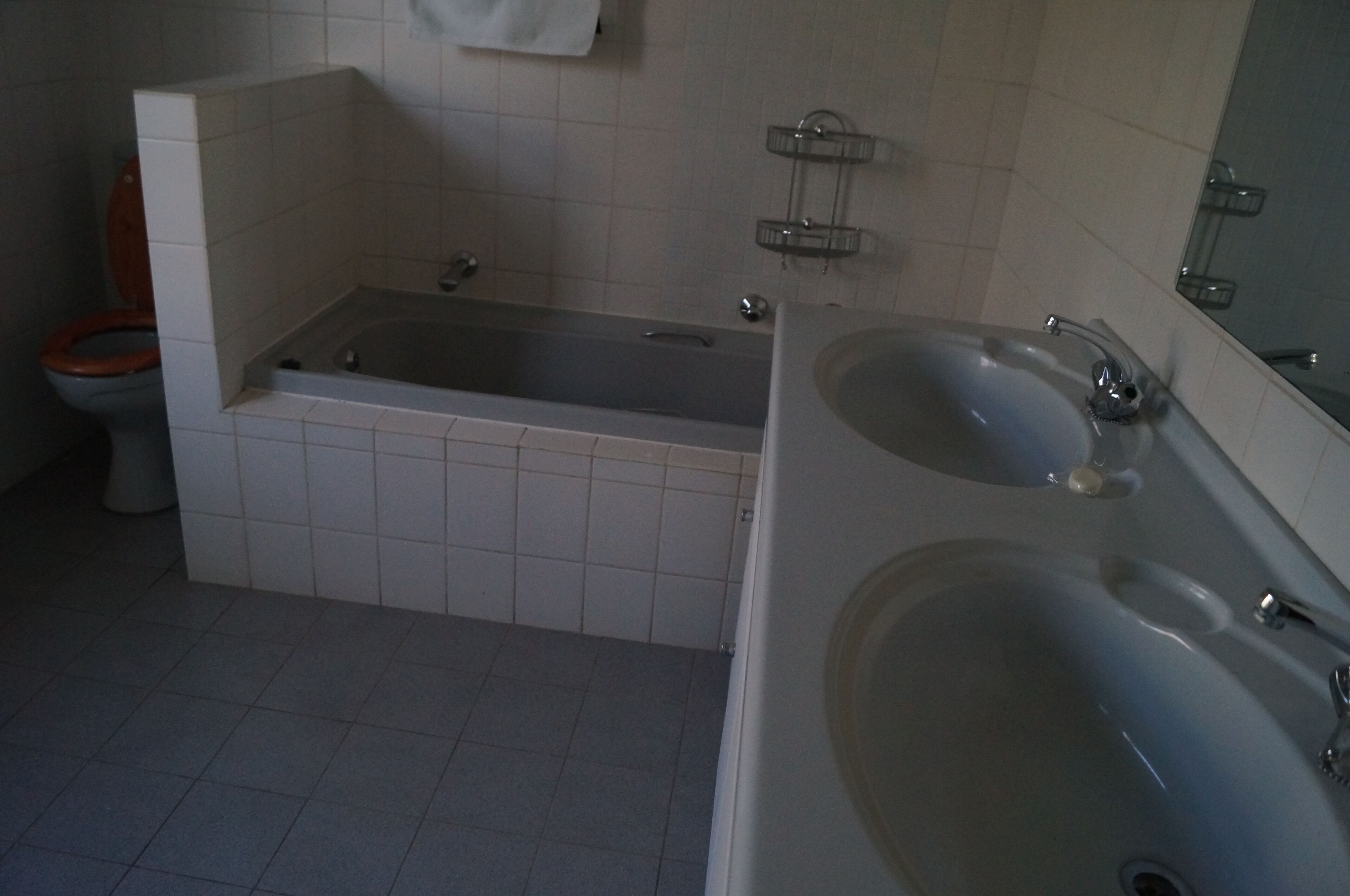 Miraton Eastgate Suites