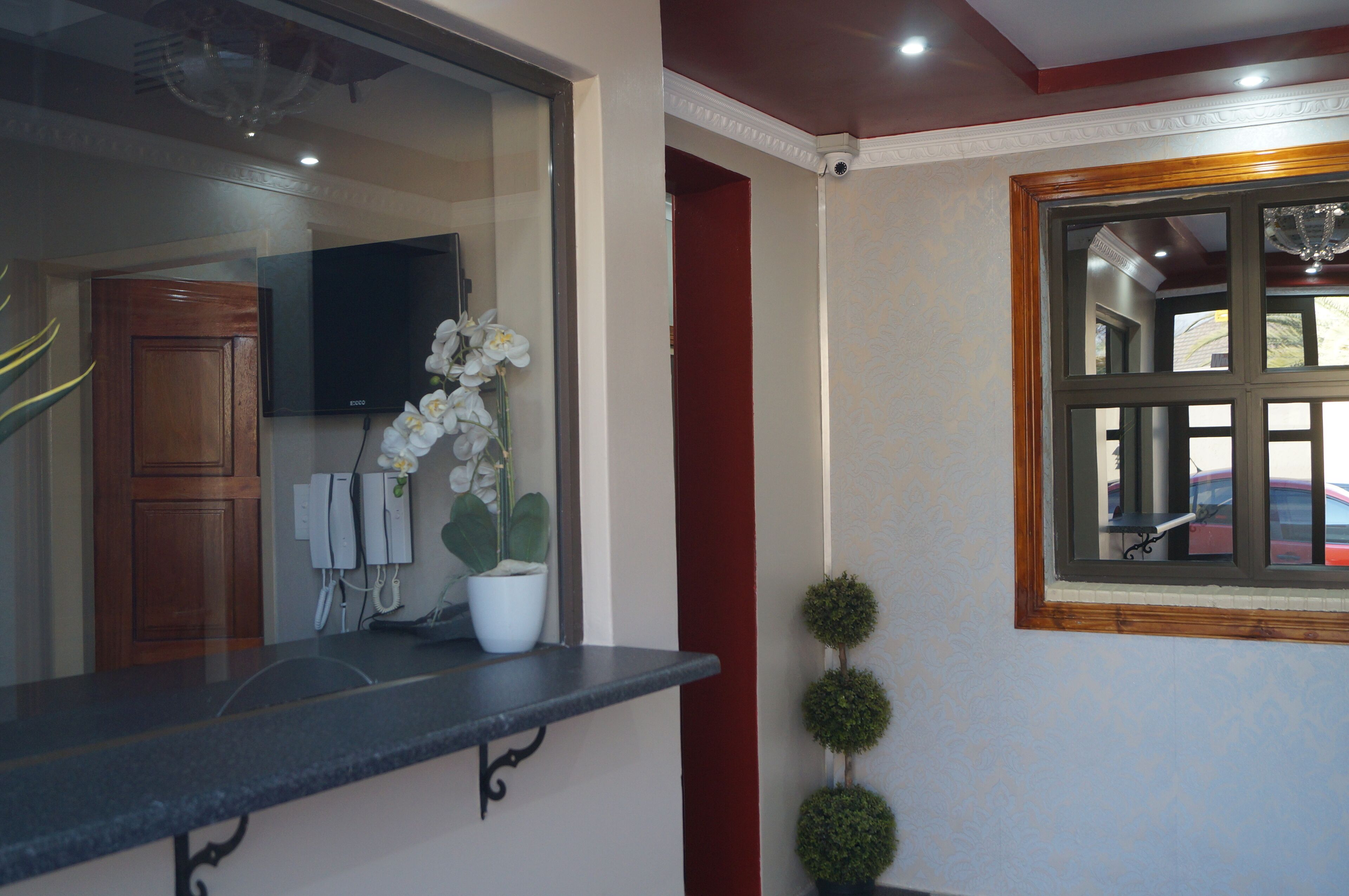 Miraton Eastgate Suites
