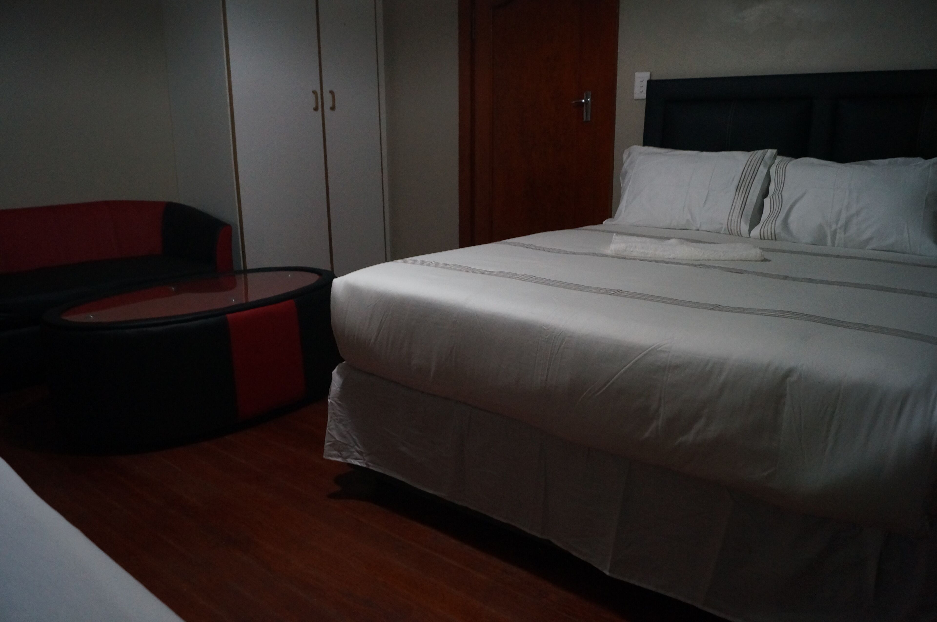 Miraton Eastgate Suites