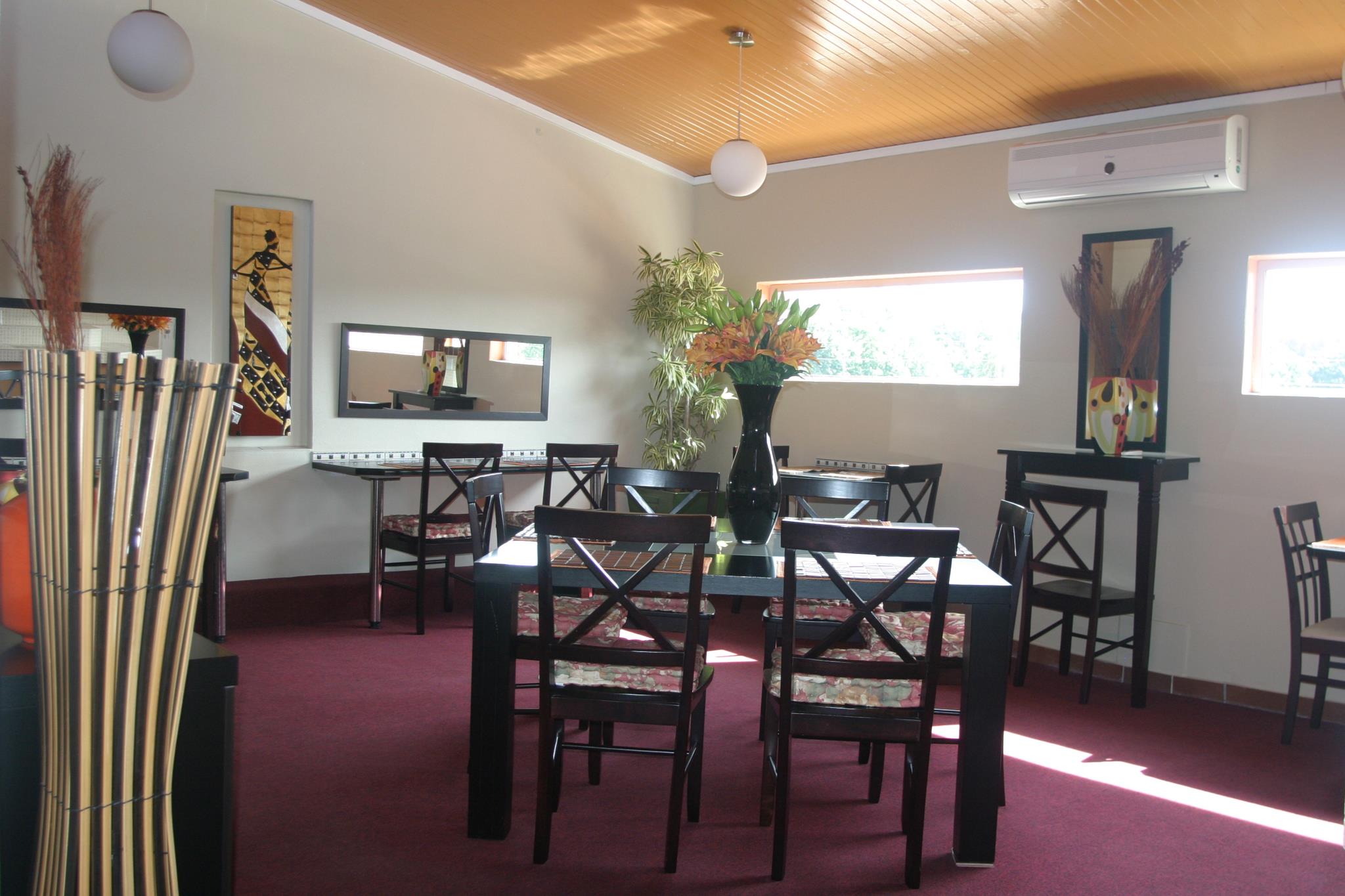 Queen's Place Guest House