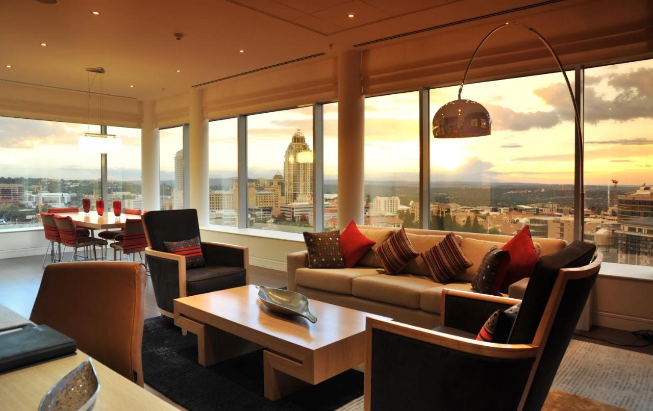 Radisson Blu Hotel Sandton, Johannesburg