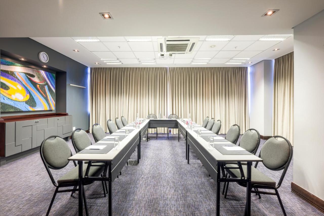 Radisson Blu Hotel Sandton, Johannesburg