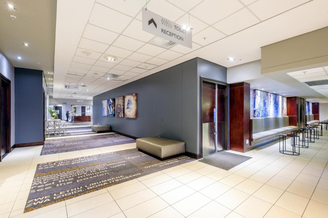 Radisson Blu Hotel Sandton, Johannesburg