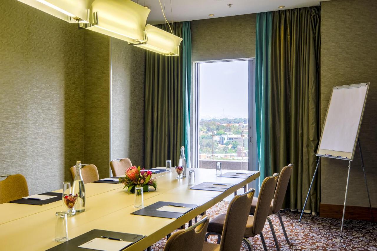 Radisson Blu Hotel Sandton, Johannesburg