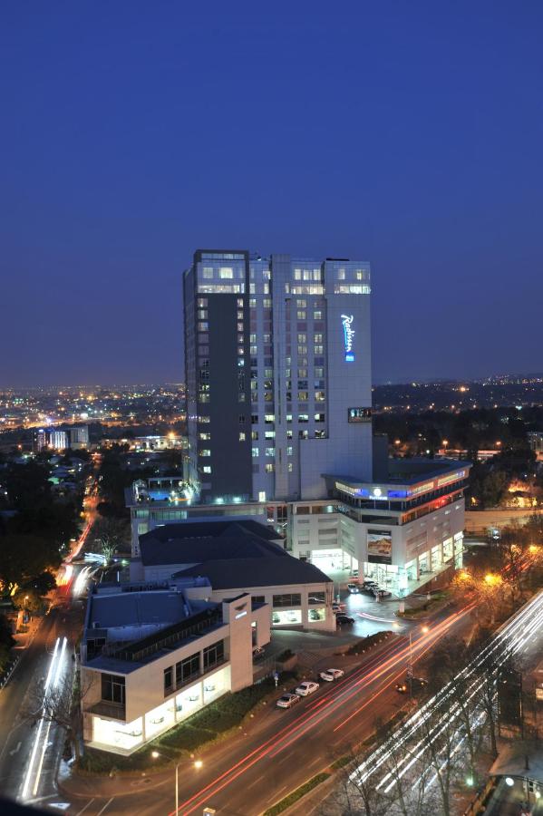 Radisson Blu Hotel Sandton, Johannesburg