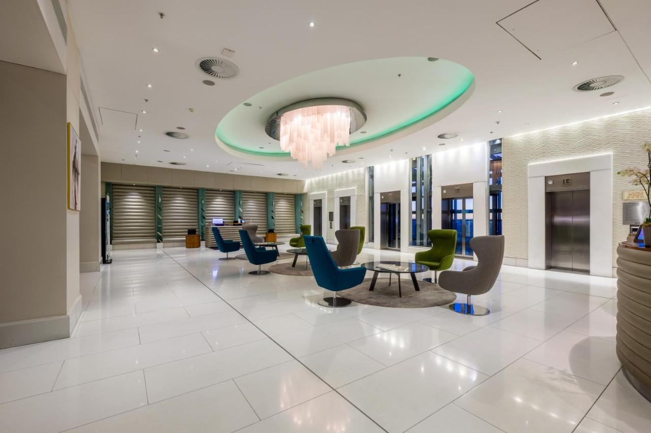 Radisson Blu Hotel Sandton, Johannesburg