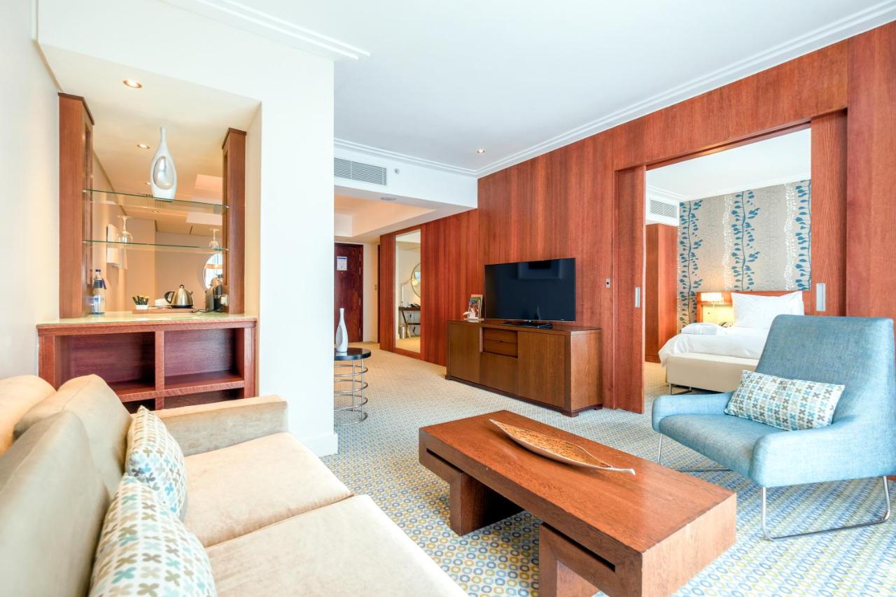 Radisson Blu Hotel Sandton, Johannesburg
