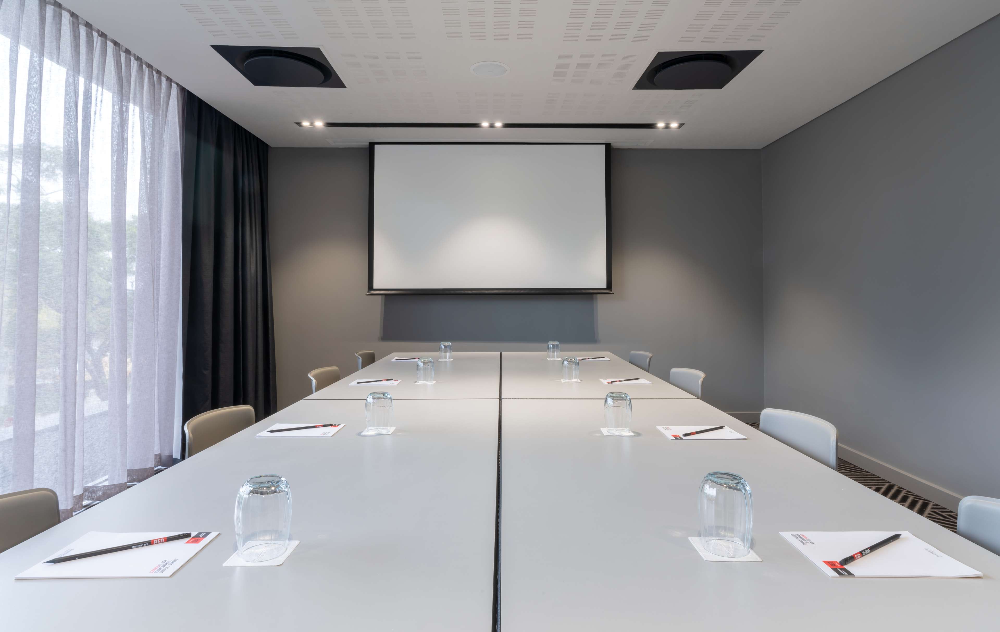 Radisson RED Johannesburg Rosebank