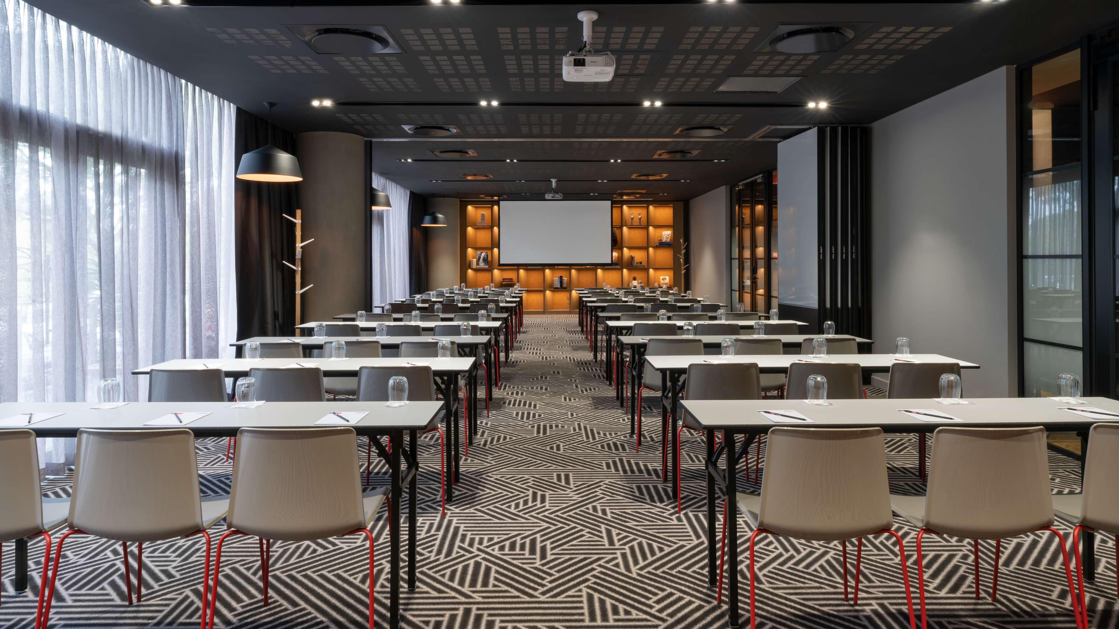 Radisson RED Johannesburg Rosebank