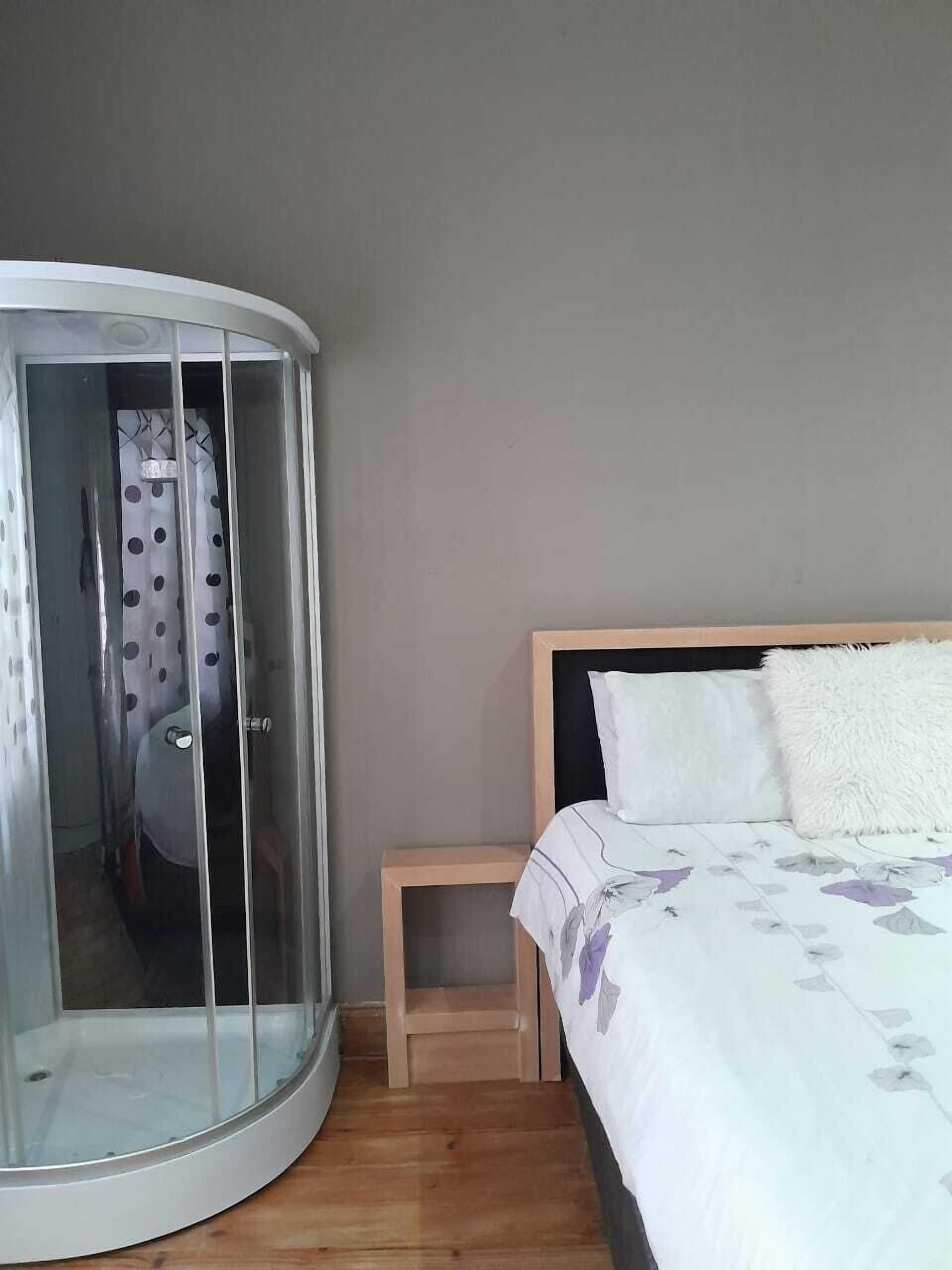 Slumberlake Guest House