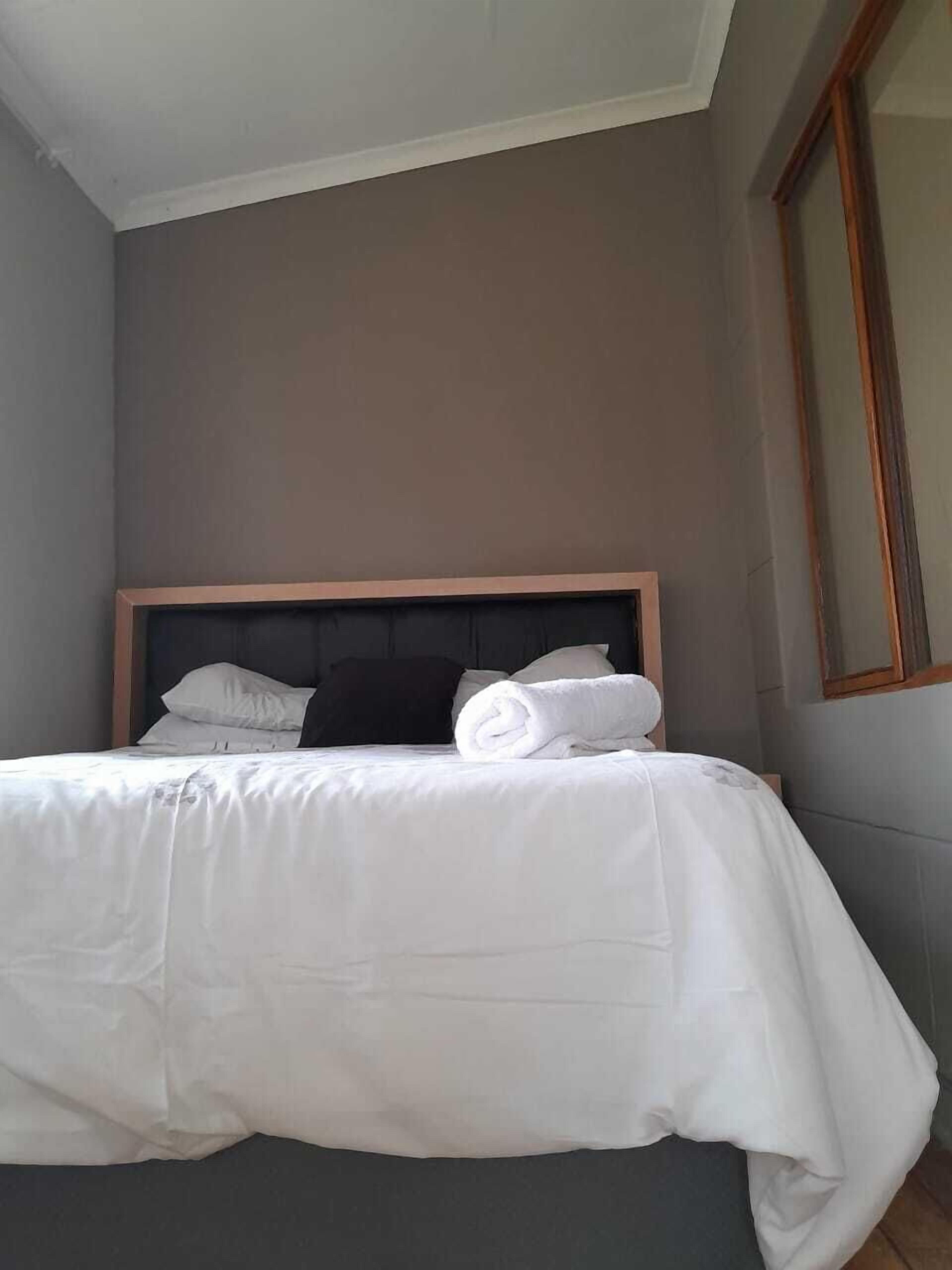 Slumberlake Guest House