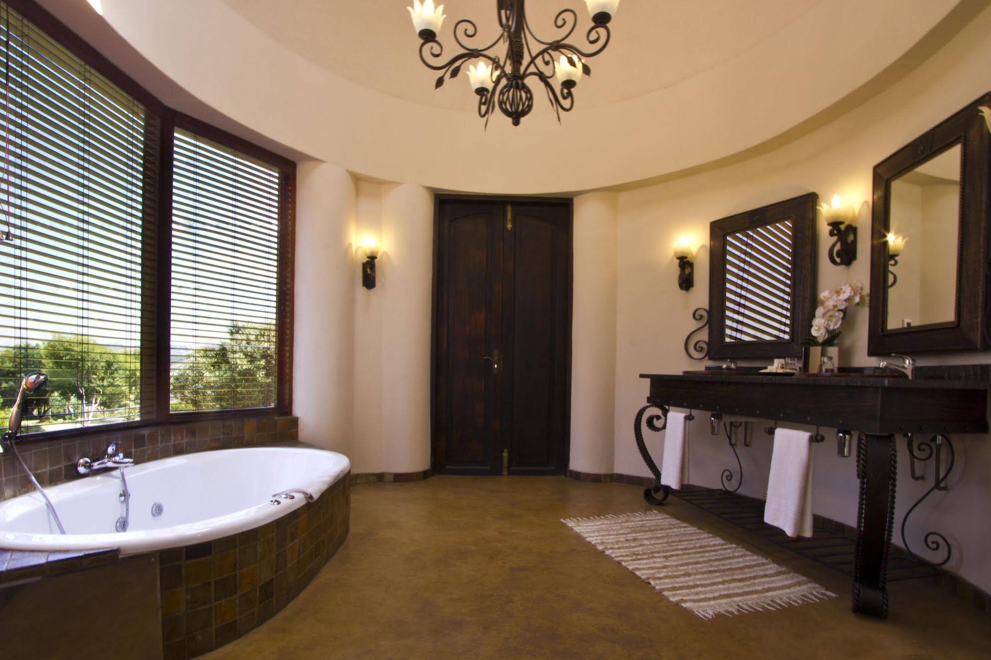 Thaba Eco Hotel