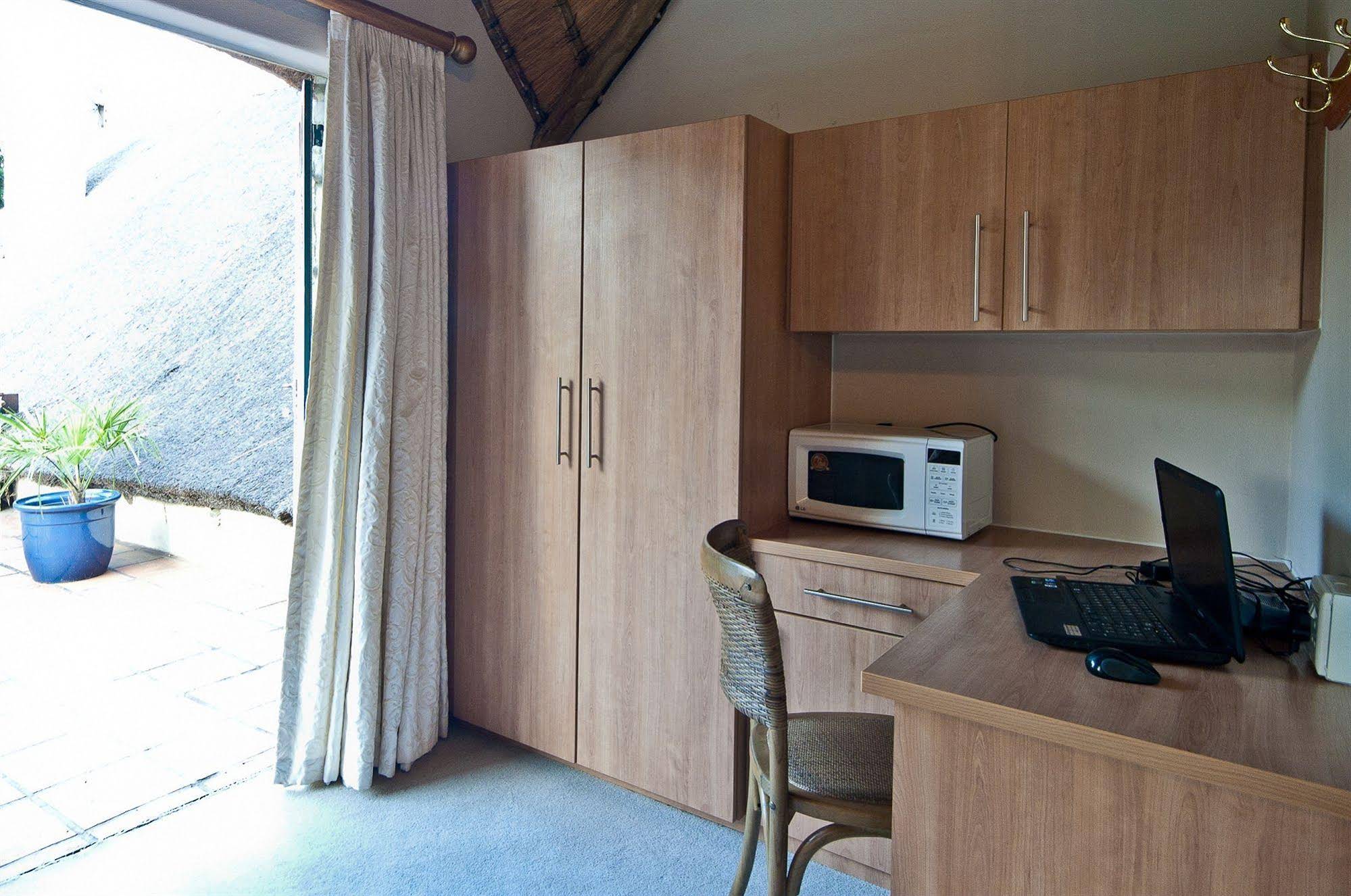 Thatchfoord Lodge