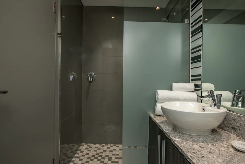 The Tyrwhitt Rosebank
