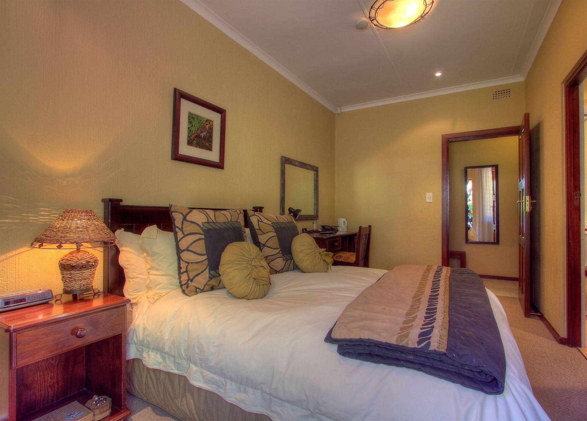 Tladi Lodge