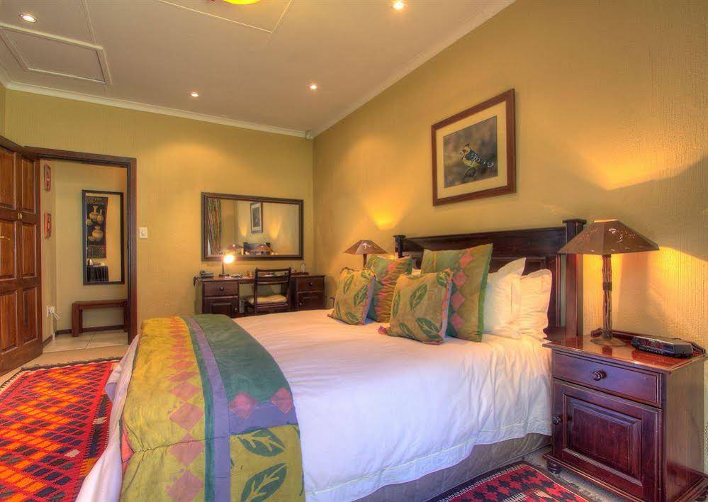 Tladi Lodge
