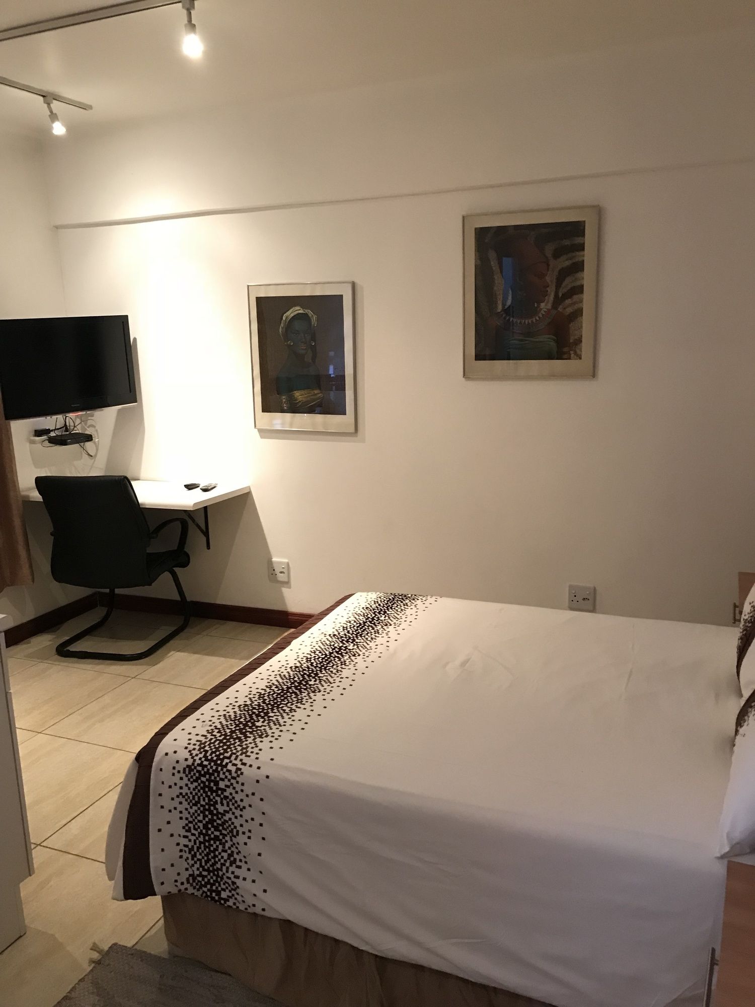 Troyeville Hotel