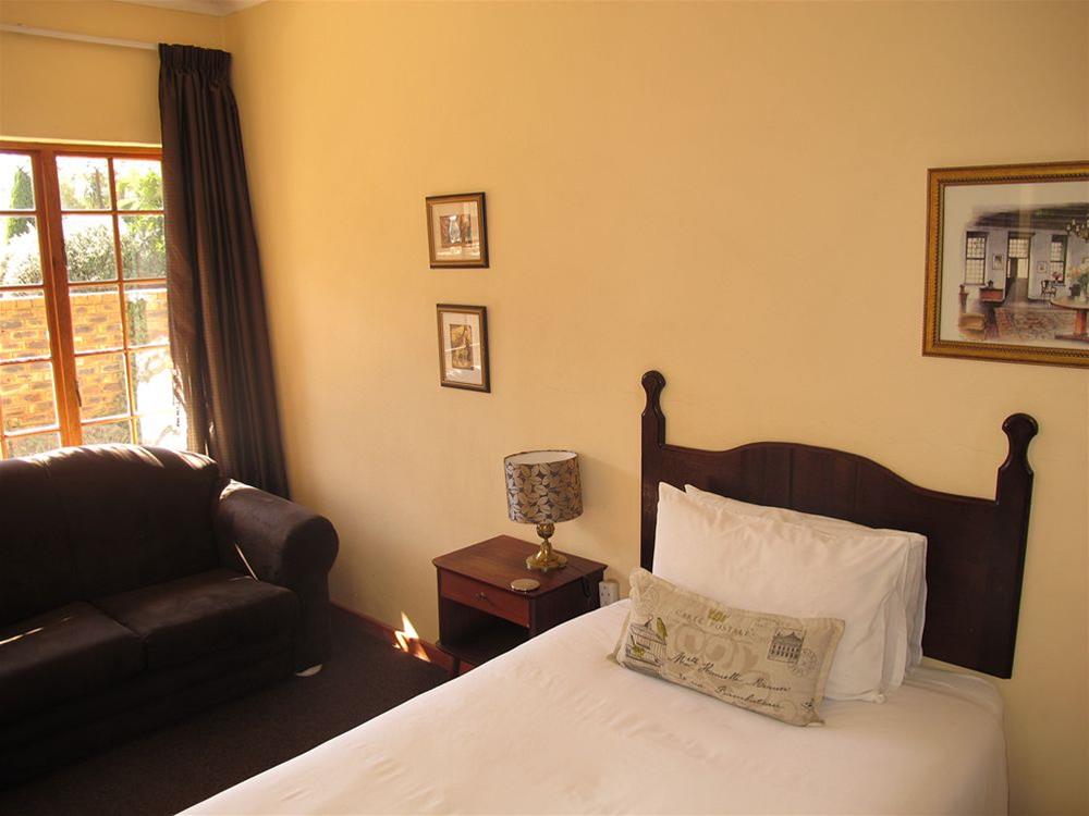 Aero Guest Lodge
