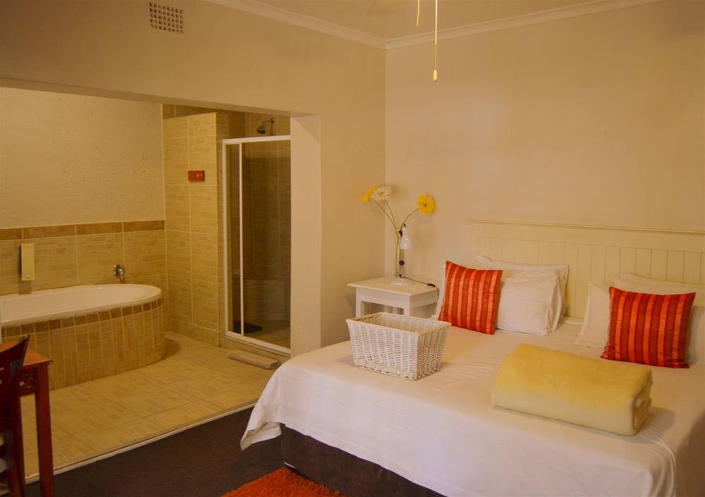 Aero Guest Lodge