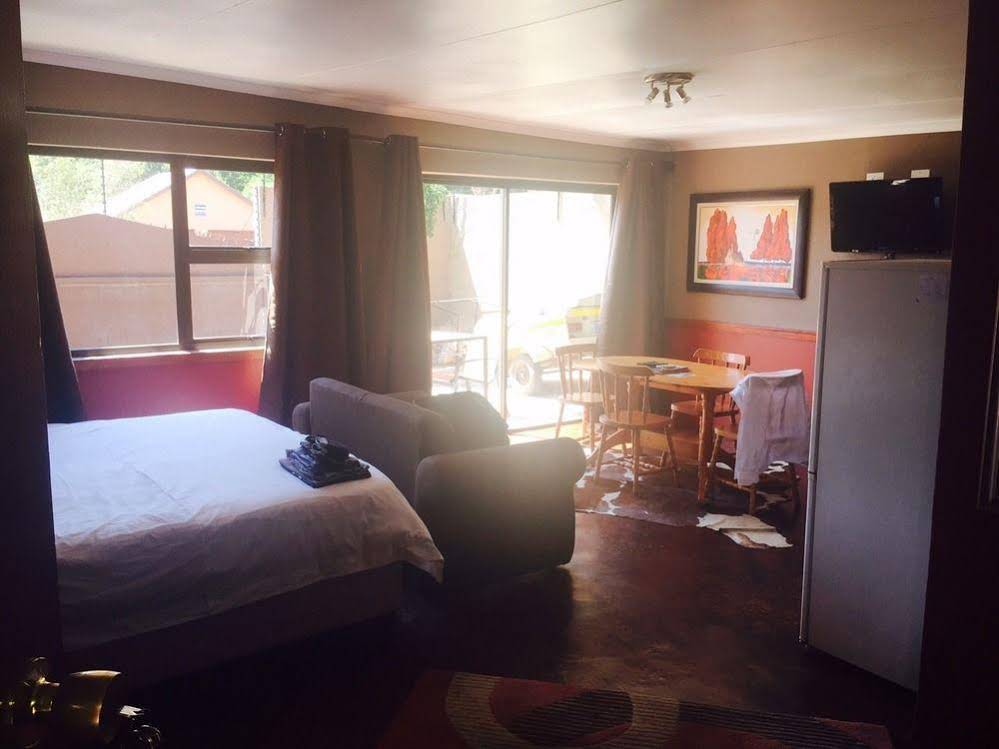 African Moon Corporate Guest House