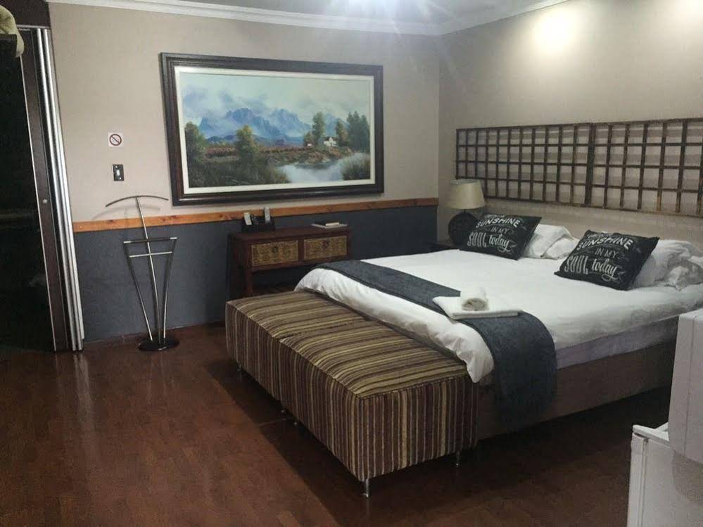 African Moon Corporate Guest House