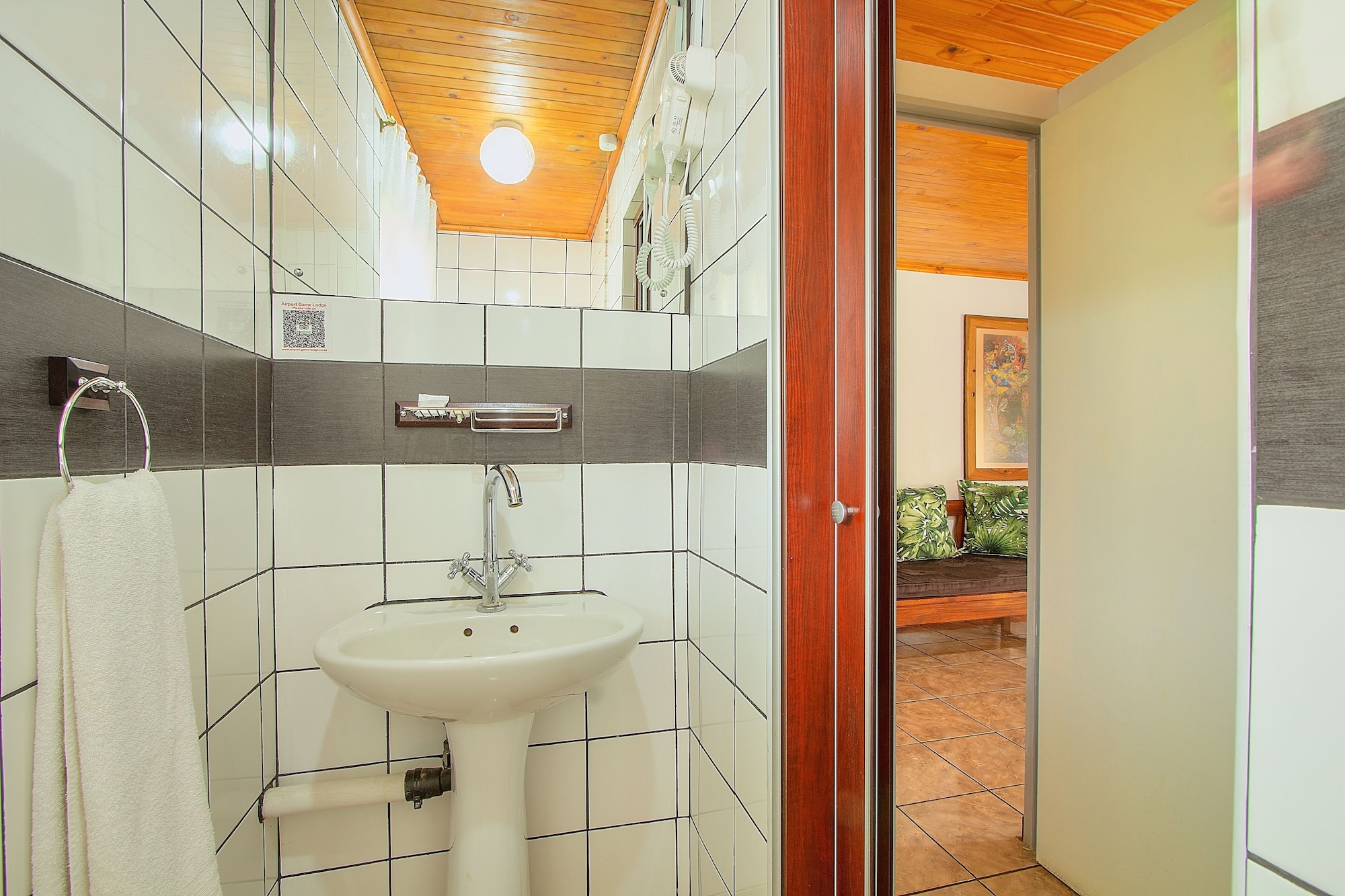 Airport Game Lodge