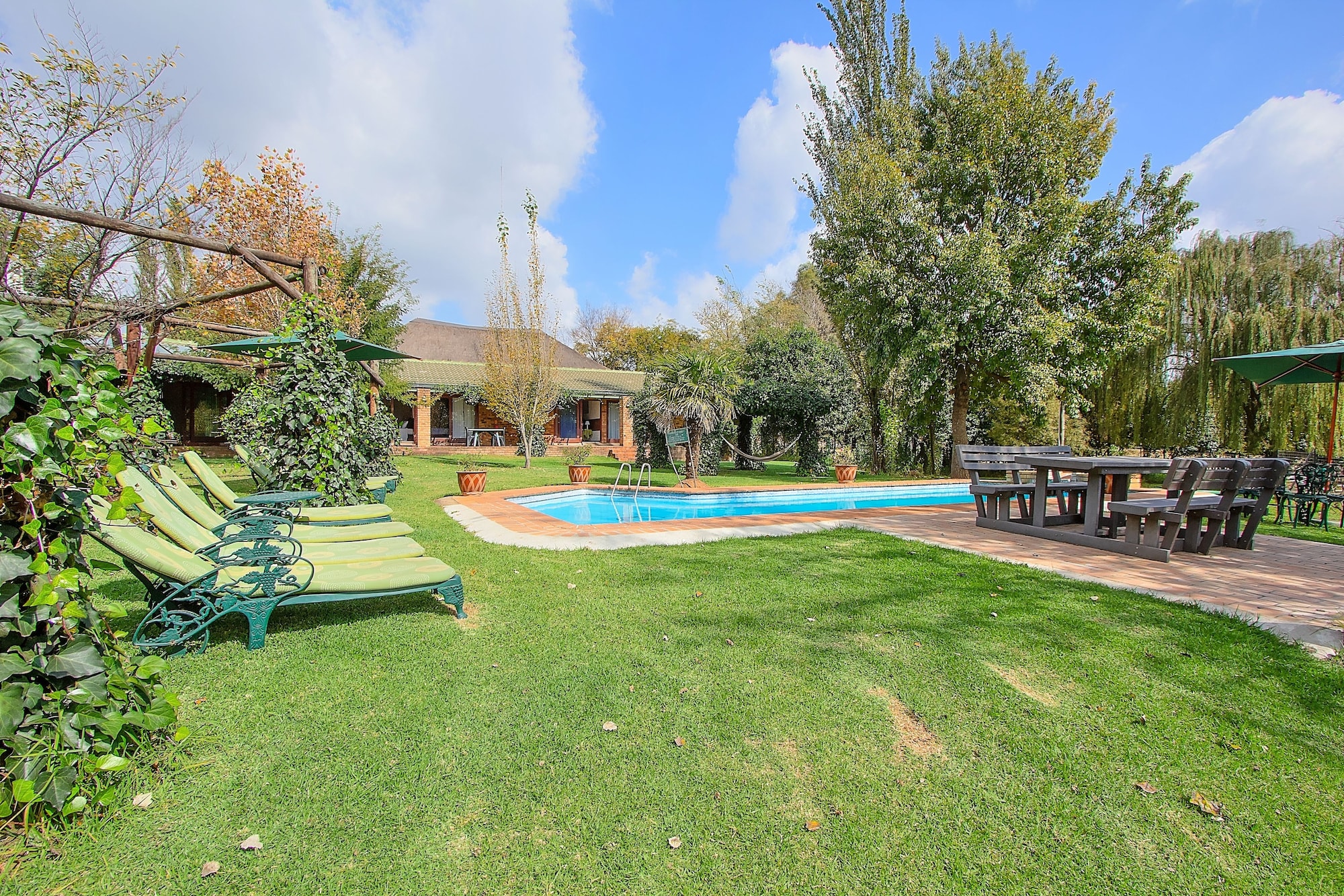 Airport Game Lodge