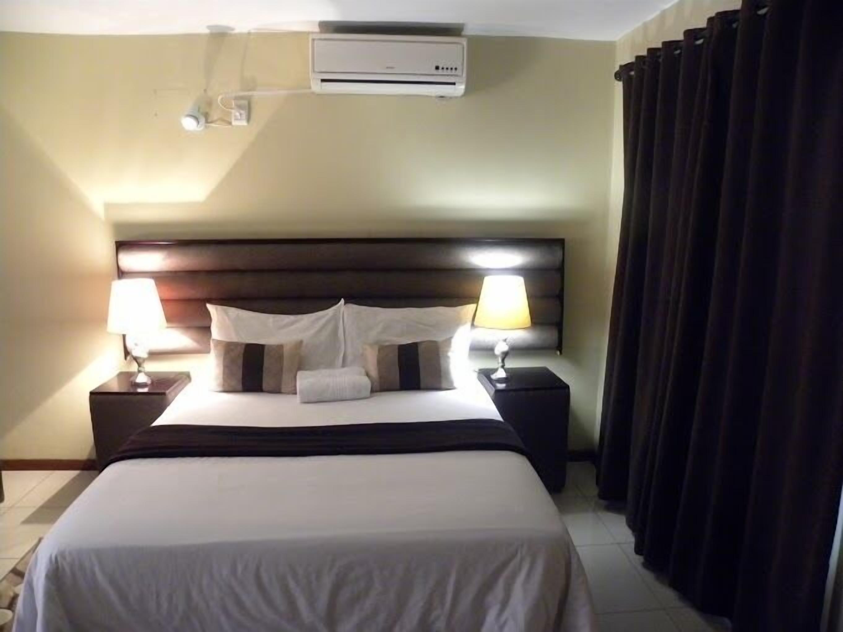 Croydon Hotel