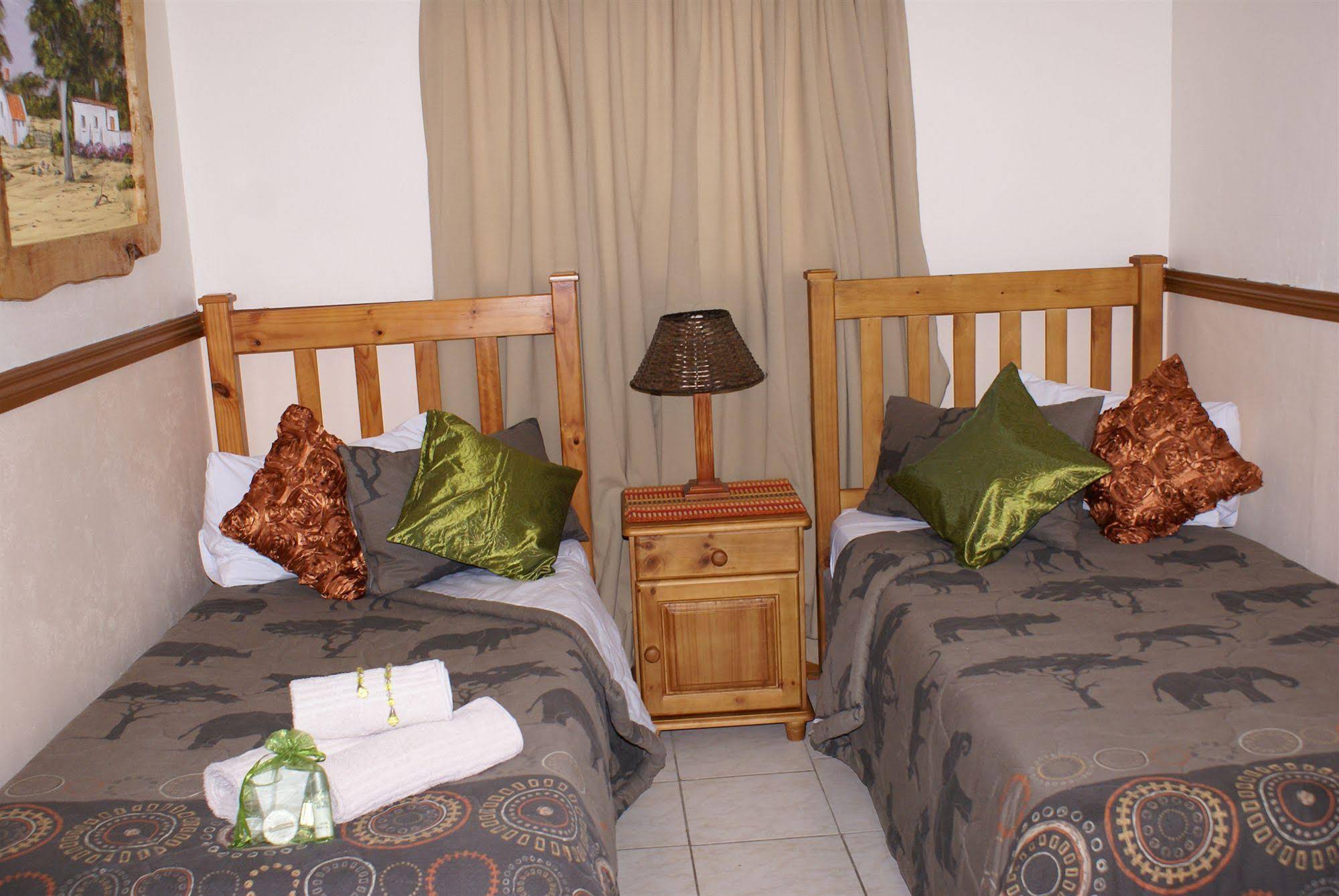 Emerald Backpackers