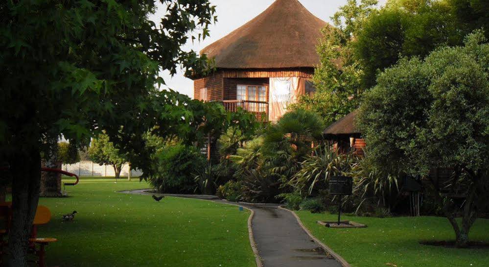 Ikwekwezi Guest Lodge
